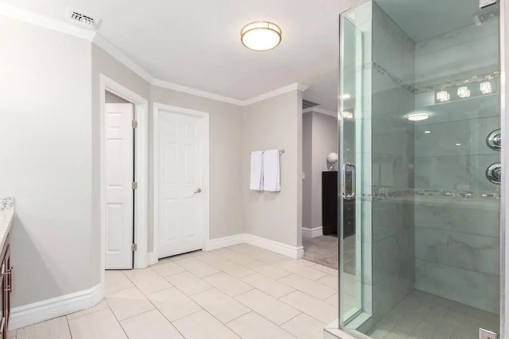8Br Multimillion Estate-300K Pool-Spa-Sportscourt Phoenix